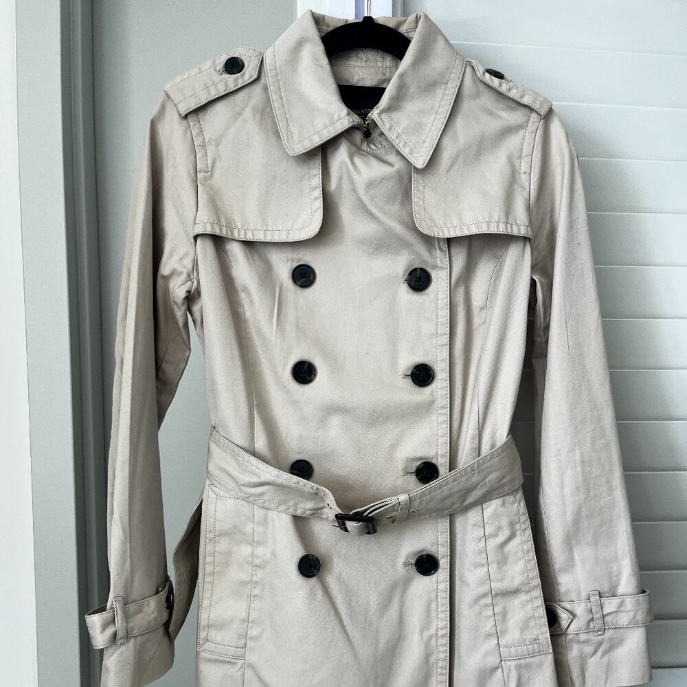Banana Republic beige tan cream trench coat Double Breasted w belt Size XS